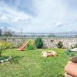 Holiday Home Modrusani Modrusani Casa vacanze