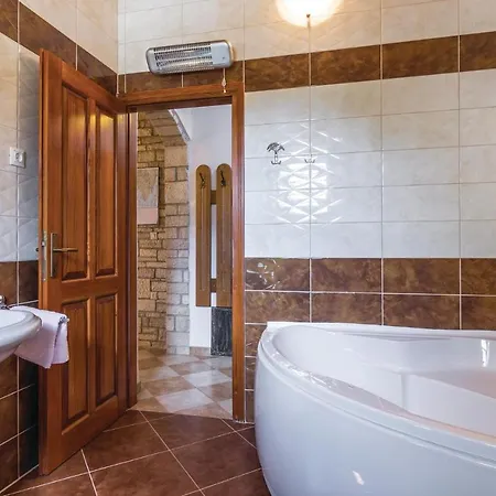 Holiday home Amazing In Modrusani