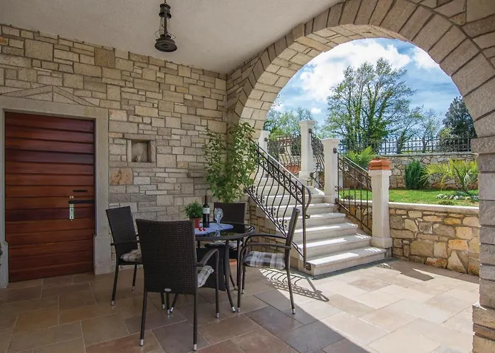 Holiday Home Modrusani Modrusani Hébergement de vacances